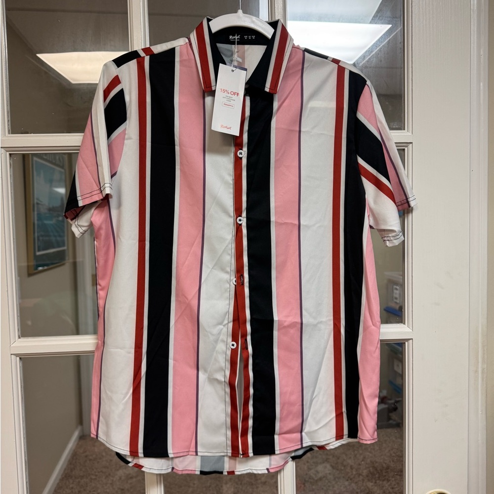 Men's Romwe Striped Short Sleeve Button Down Shirt Medium